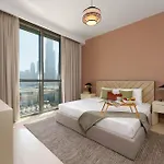 Elite Escape - 3 Bhk Burj View & Dubai Mall Access