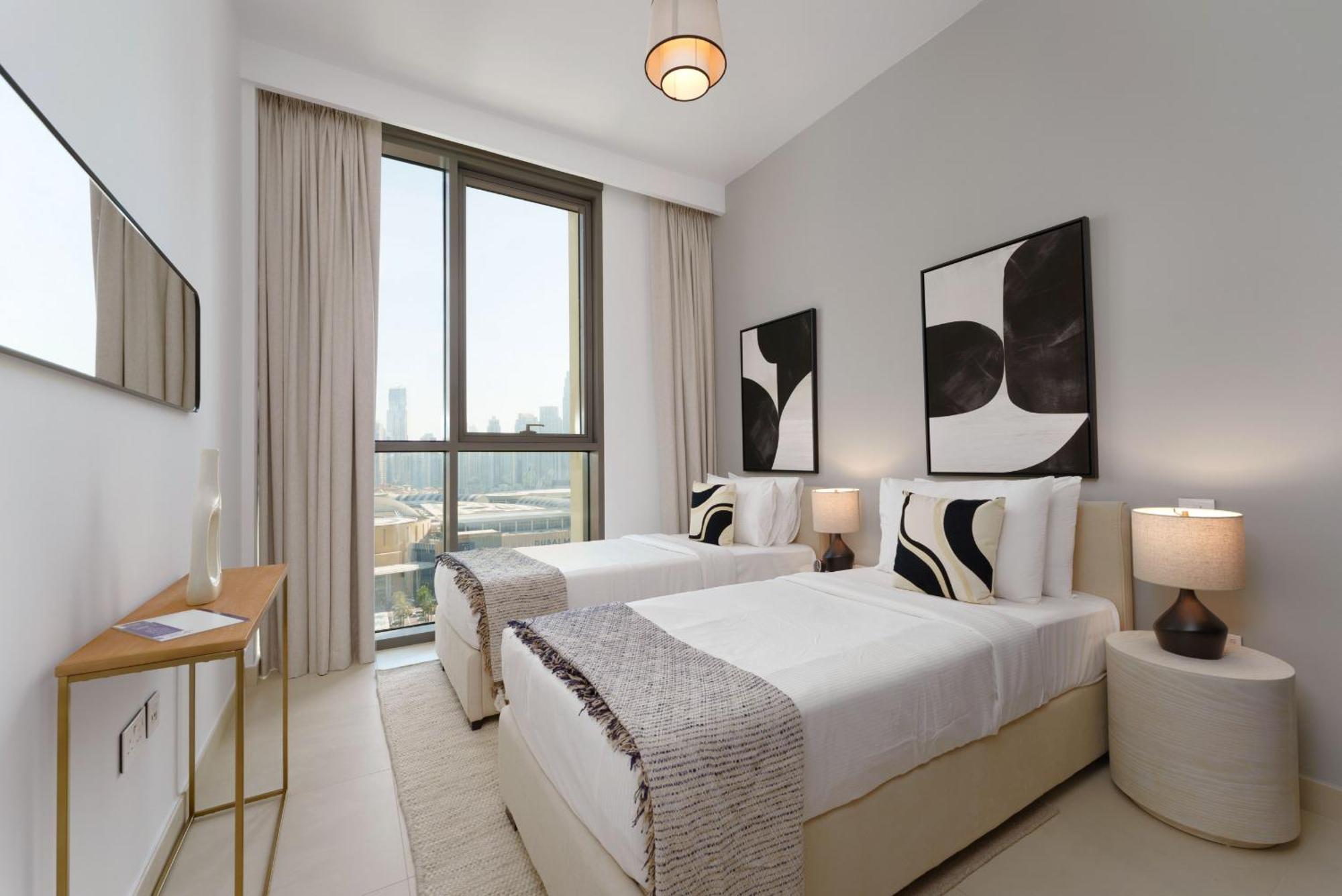 Apartment Elite Escape - 3 Bhk Burj View & Mall Access *
