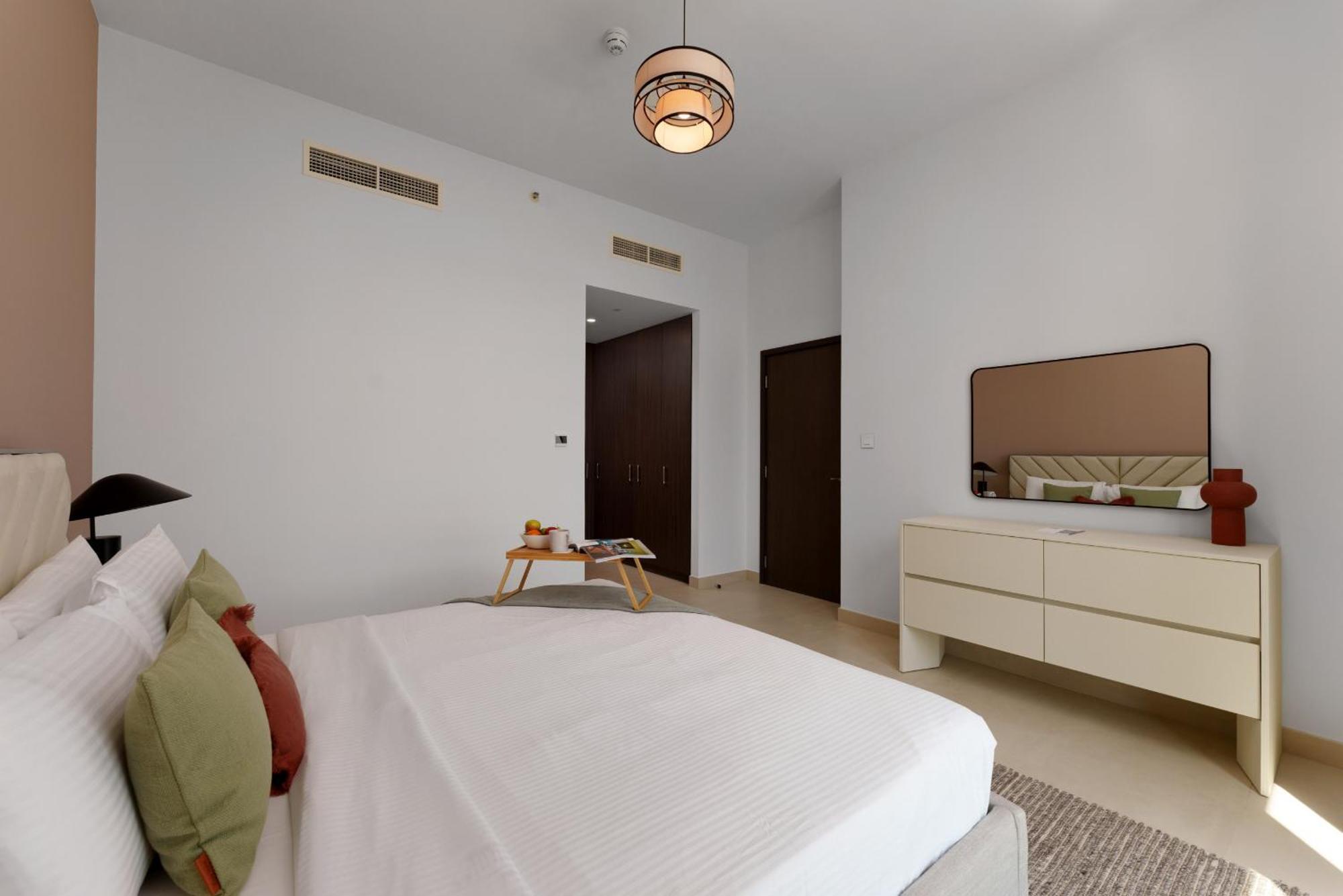 Apartment Elite Escape - 3 Bhk Burj View & Mall Access