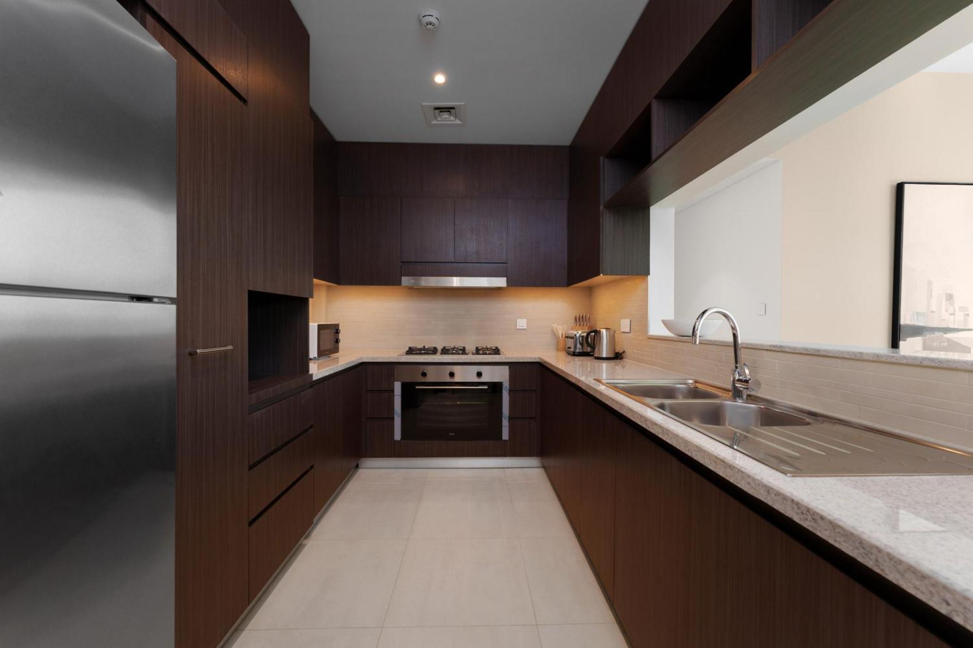 Elite Escape - 3 Bhk Burj View & Mall Access Apartment Dubai